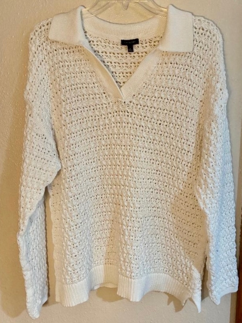 Talbots white knit sweater size L, cotton/polyester, turn over collar